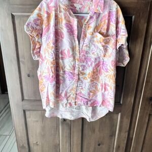 Terra & Sky-Women's Pink Floral Button Up Short Sleeve Blouse Size 3X
